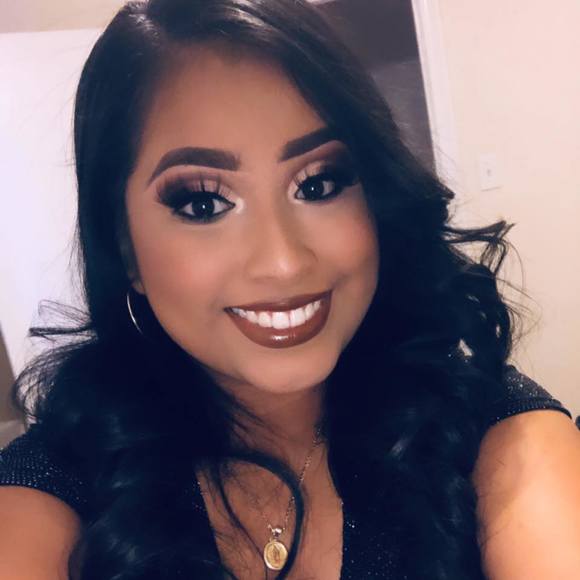 Meet your Posher, Griselda - Picture 1 of 1